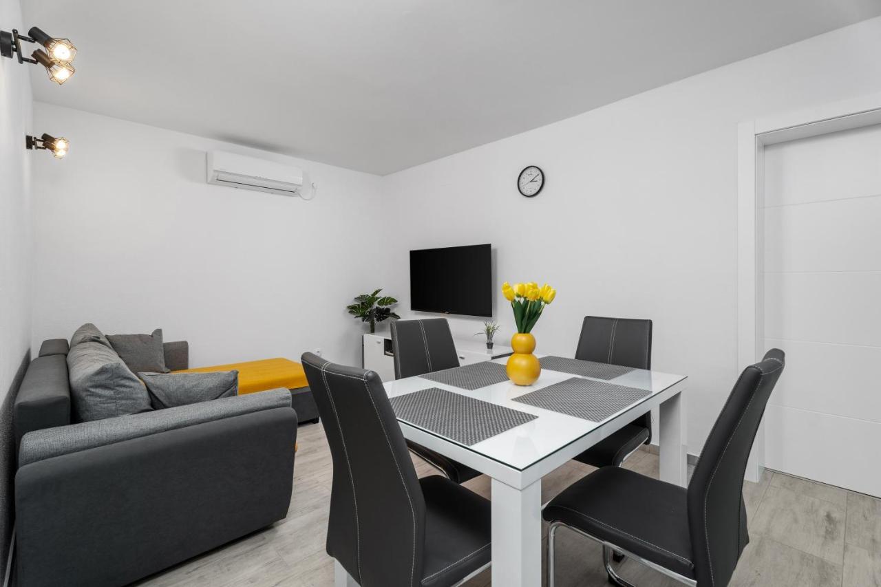 Josip Apartment Kastela Ngoại thất bức ảnh